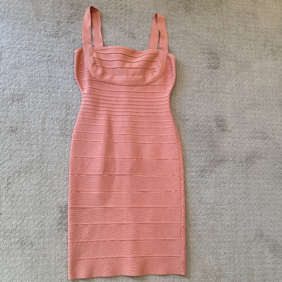 Mini dress - Picture 1 of 2